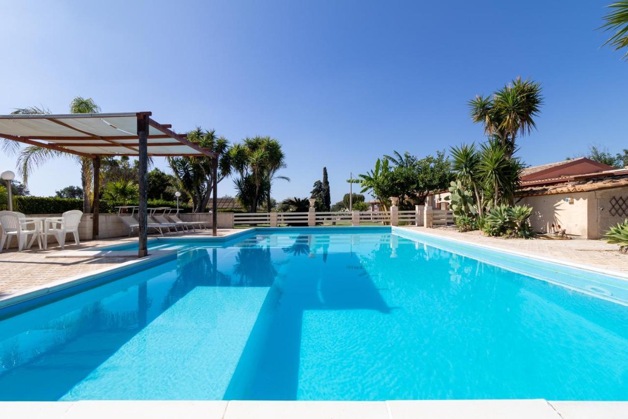 Villa Santa Croce Санта-Кроче- Камерина Экстерьер фото